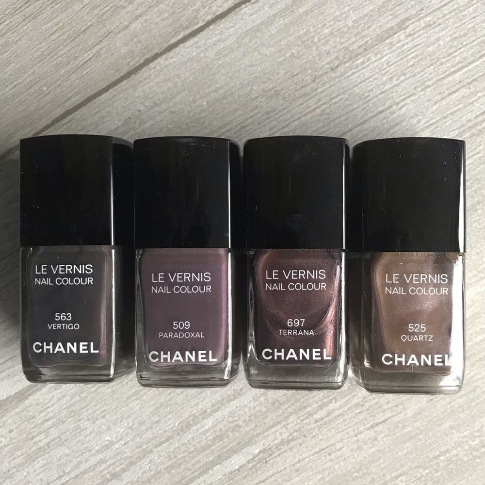 New unopened Bundle of 4 chanel colours